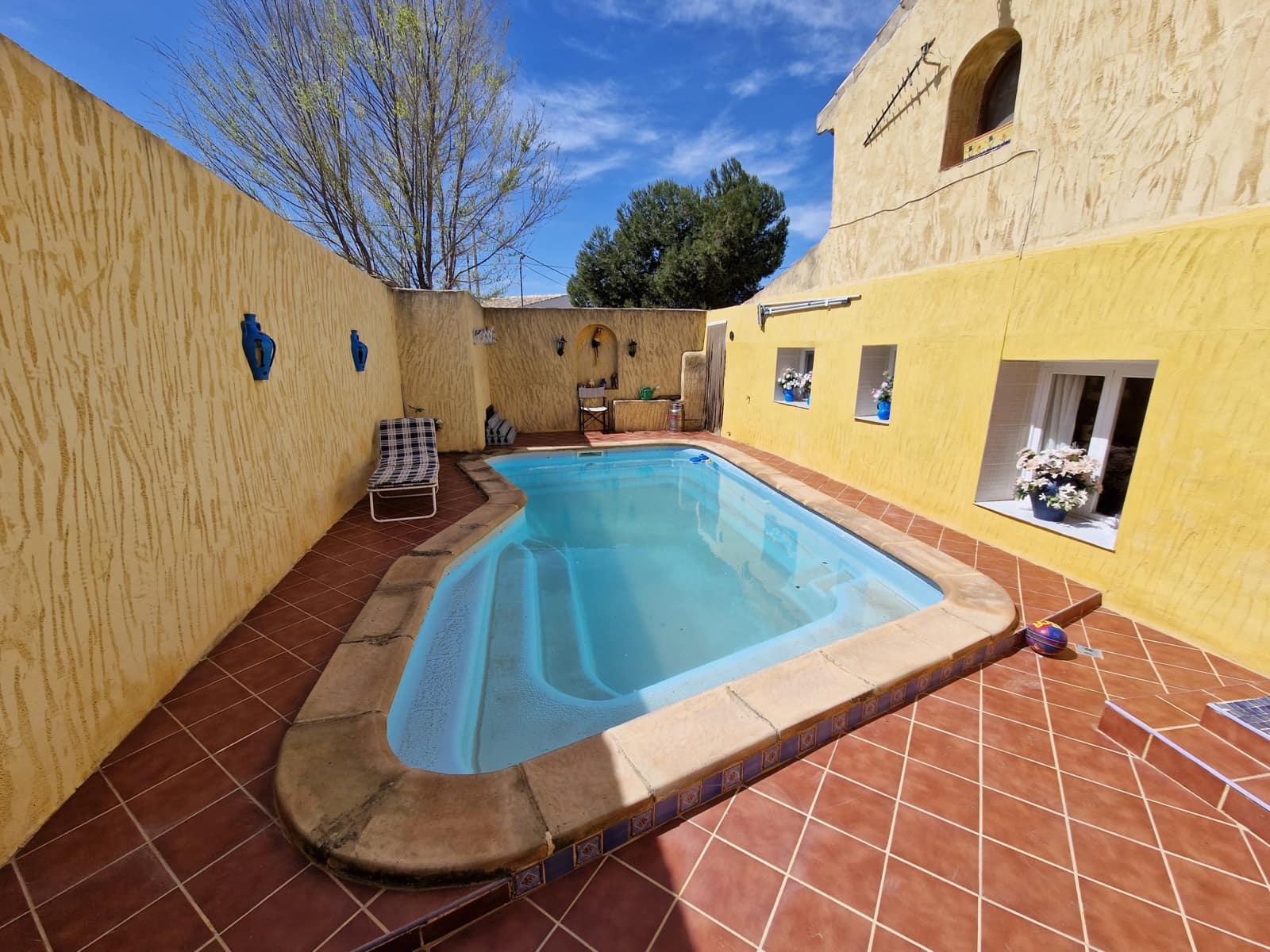 Bar/Restaurante de 5 habitaciones en Pinoso en venta con piscina - 396.000 € (Ref: 6795005)