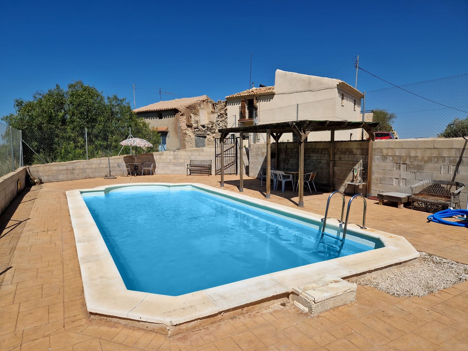 4 soveværelse Finca/Landehus til salg i La Zarza med swimmingpool - € 149.995 (Ref: 6855057)