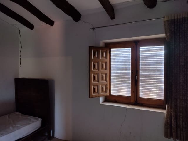 4 soveværelse Finca/Landehus til salg i Jumilla med swimmingpool - € 160.000 (Ref: 6860336)