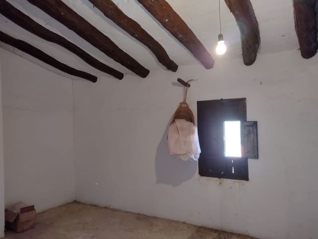 4 soveværelse Finca/Landehus til salg i Jumilla med swimmingpool - € 160.000 (Ref: 6860336)