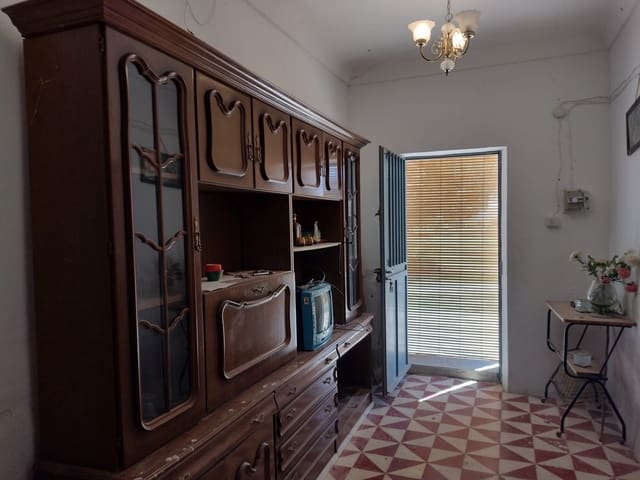 4 soveværelse Finca/Landehus til salg i Jumilla med swimmingpool - € 160.000 (Ref: 6860336)