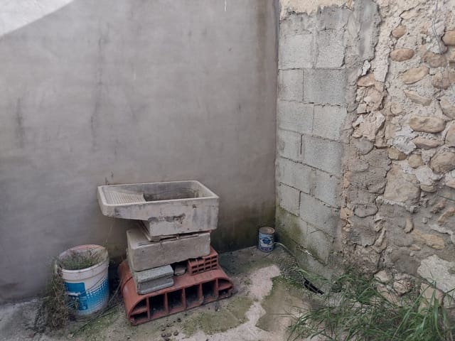 3 soveværelse Finca/Landehus til salg i Jumilla med swimmingpool - € 200.000 (Ref: 6869393)