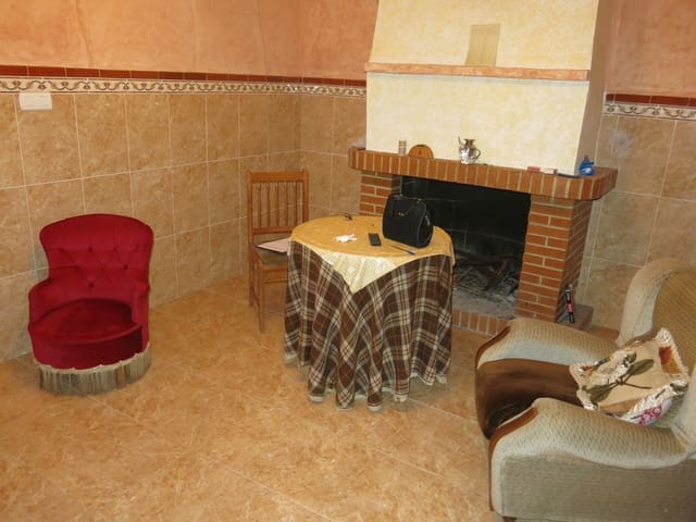 2 sovrum Hus till salu i Pinoso med pool - 64 950 € (Ref: 6957561)