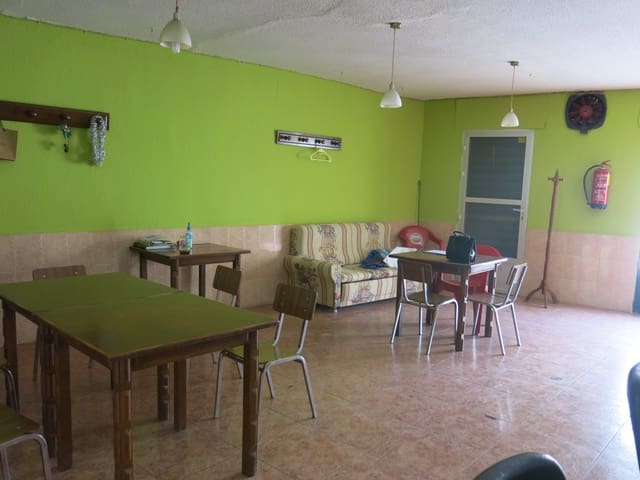Ristorante/Bar in vendita in Pinoso con piscina - 98.500 € (Rif: 6957562)