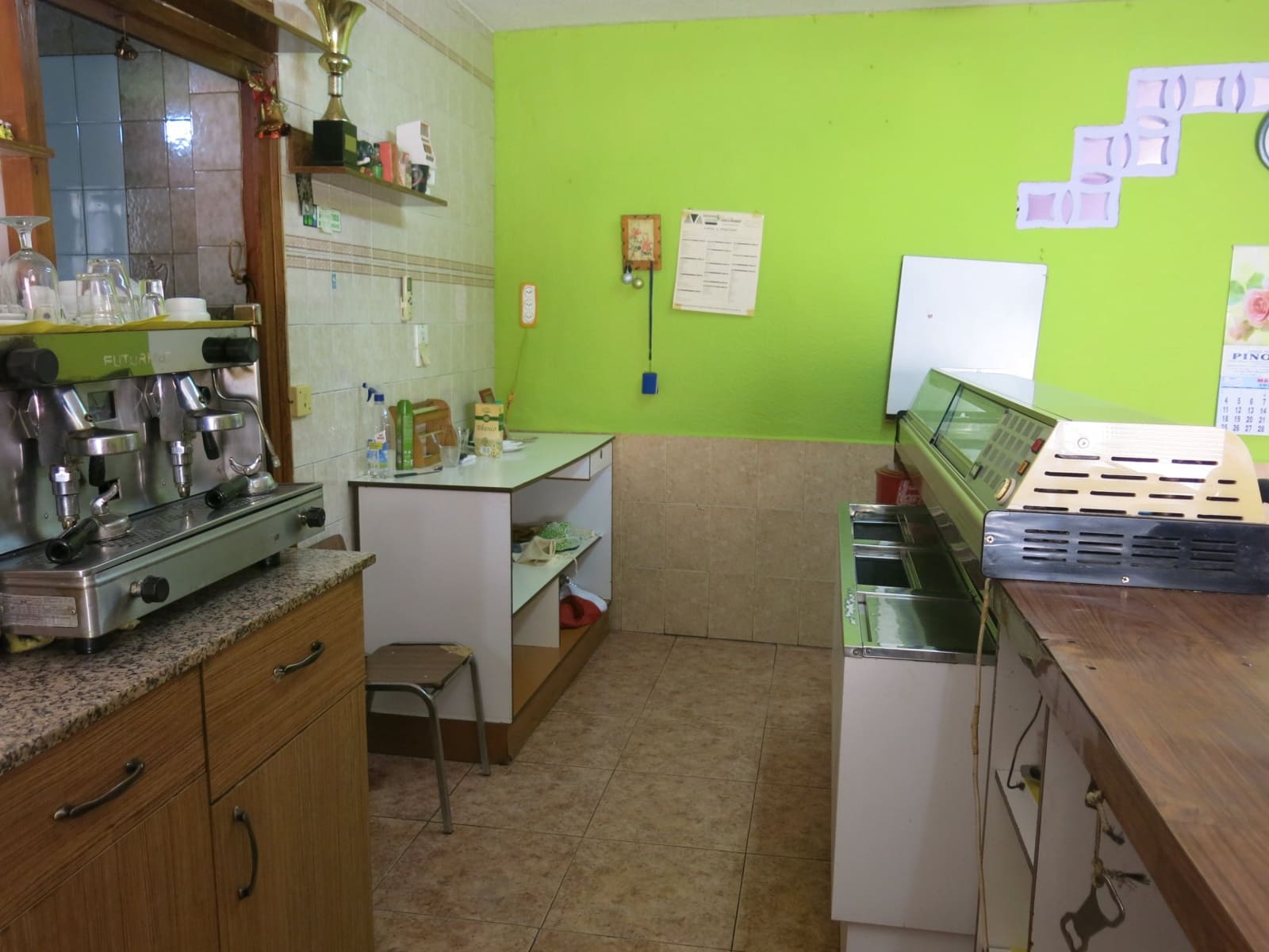 Restaurant/bar te koop in Pinoso met zwembad - € 98.500 (Ref: 6957562)