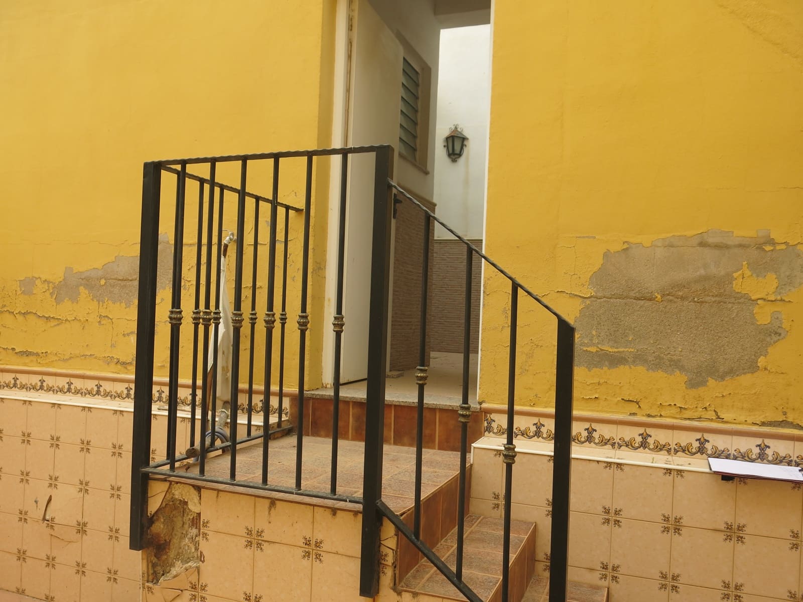 2 soveværelse Byhus til salg i Pinoso med swimmingpool - € 156.000 (Ref: 6961288)