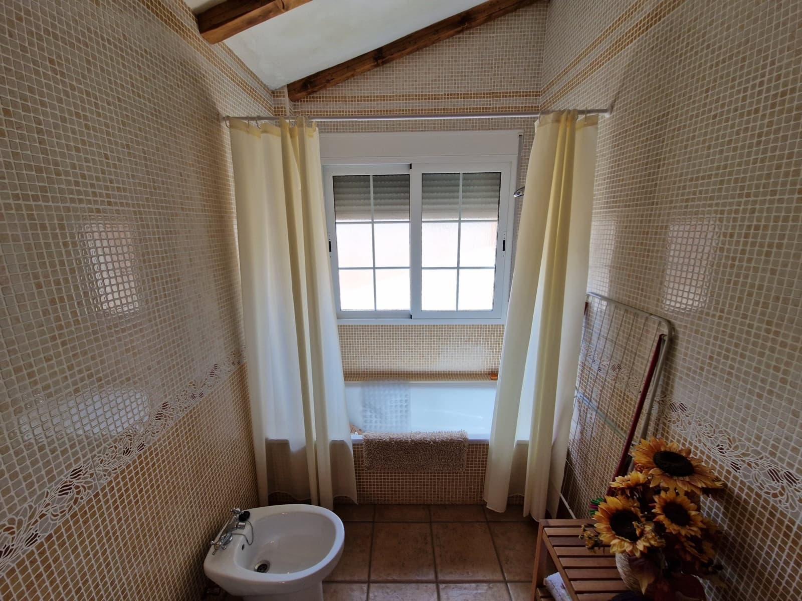 5 soveværelse Byhus til salg i L'Alguena / Alguenya med swimmingpool - € 230.000 (Ref: 6995866)