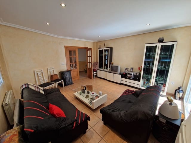 5 soveværelse Byhus til salg i L'Algueña / Alguenya med swimmingpool - € 230.000 (Ref: 6995866)