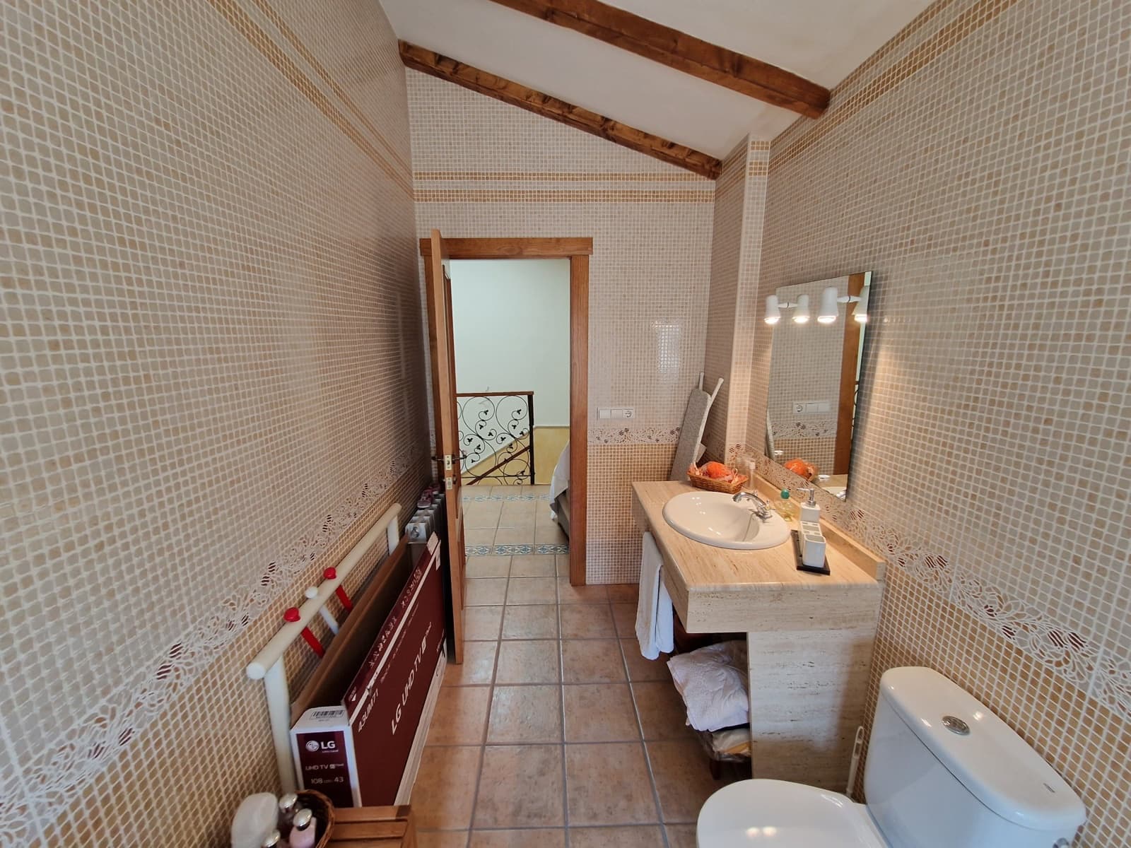 5 soveværelse Byhus til salg i L'Alguena / Alguenya med swimmingpool - € 230.000 (Ref: 6995866)