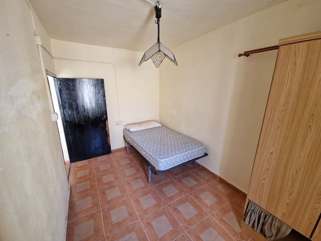 2 bedroom Townhouse for sale in L'Algueña / Alguenya with pool - € 54,000 (Ref: 7040501)