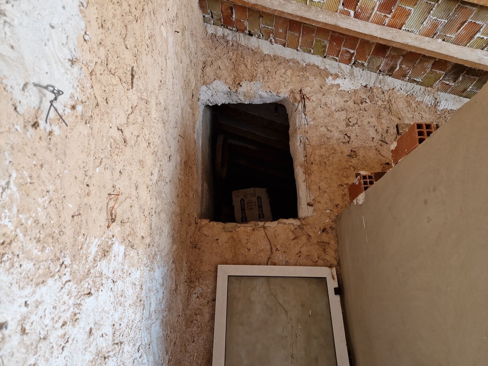 2 soveværelse Byhus til salg i L'Alguena / Alguenya med swimmingpool - € 54.000 (Ref: 7040501)