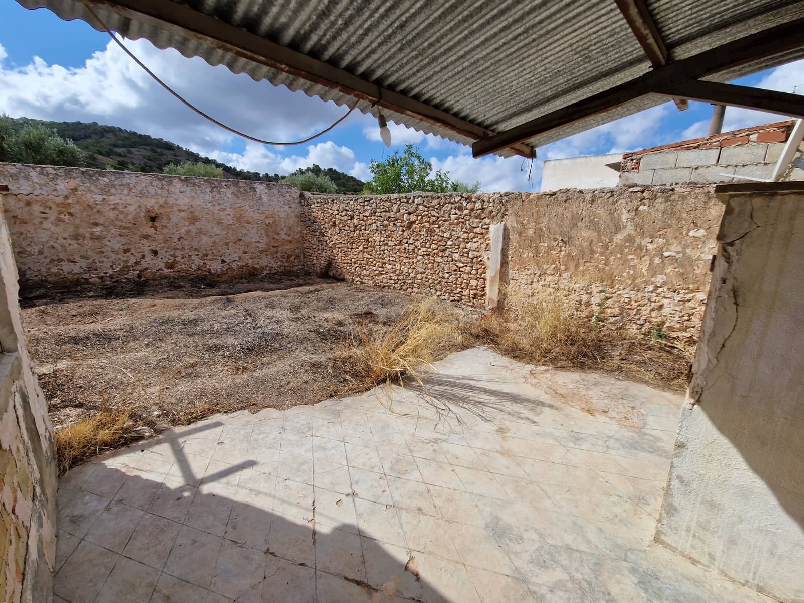 2 soveværelse Byhus til salg i L'Alguena / Alguenya med swimmingpool - € 54.000 (Ref: 7040501)