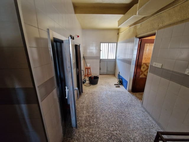 4 bedroom Restaurant/Bar for sale in Pinoso with pool - € 350,000 (Ref: 7046286)