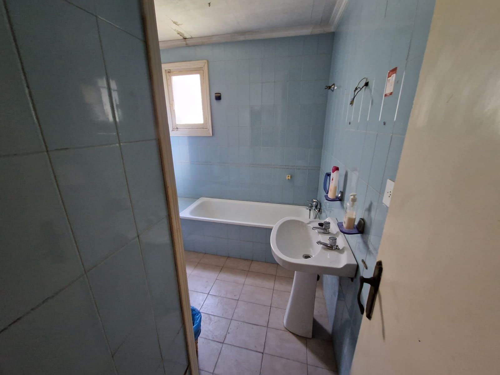 4 bedroom Restaurant/Bar for sale in Pinoso with pool - € 350,000 (Ref: 7046286)