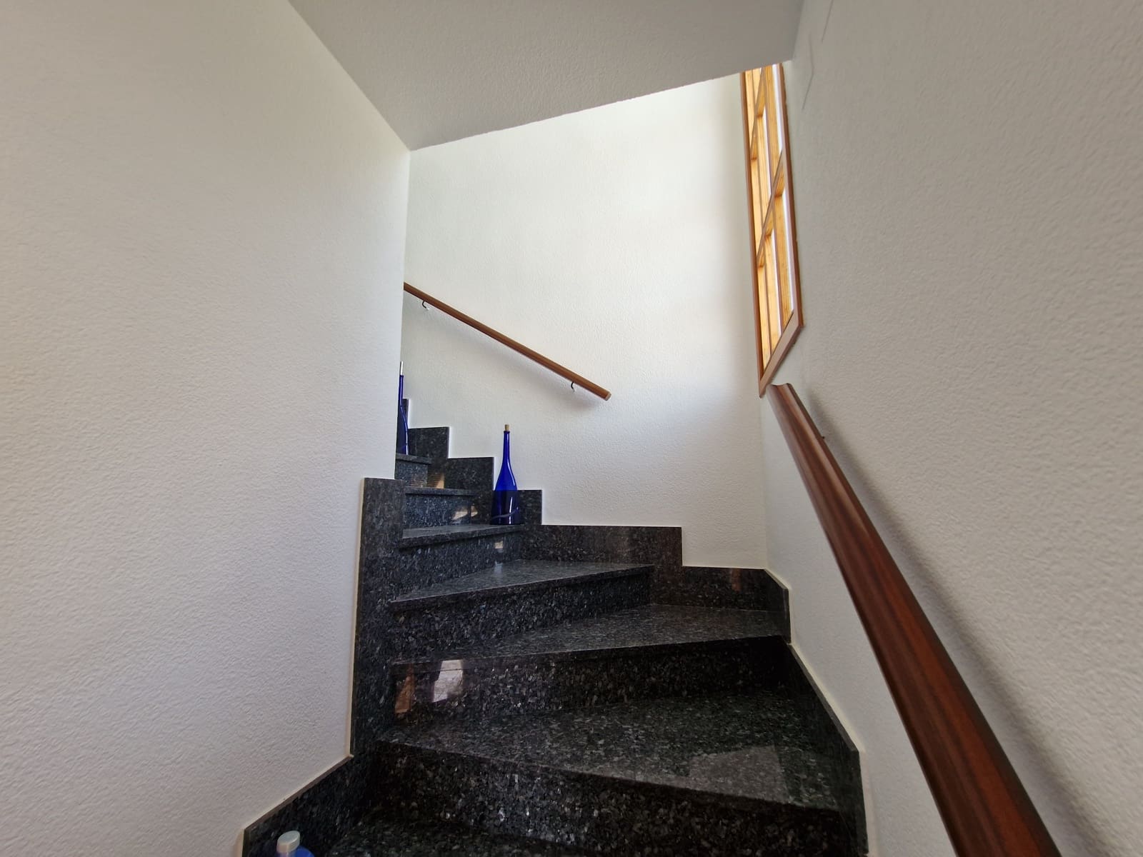 4 bedroom Restaurant/Bar for sale in Pinoso with pool - € 350,000 (Ref: 7046286)