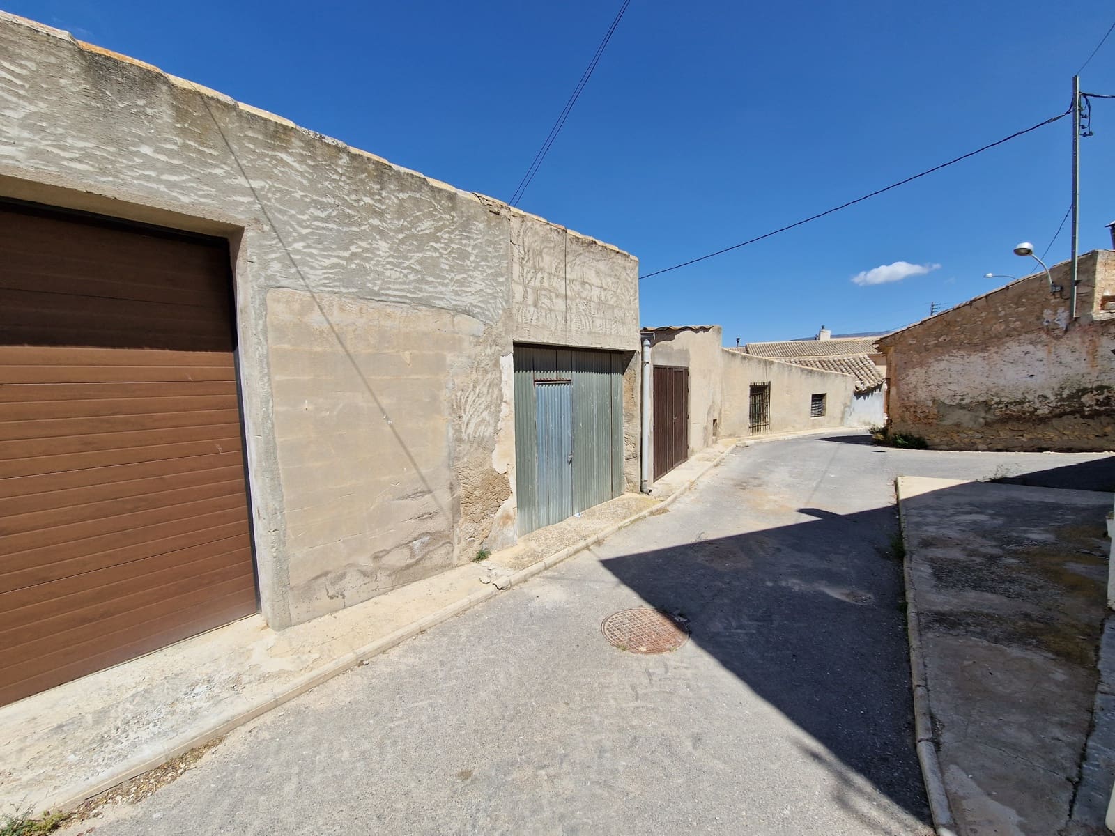 4 bedroom Restaurant/Bar for sale in Pinoso with pool - € 350,000 (Ref: 7046286)