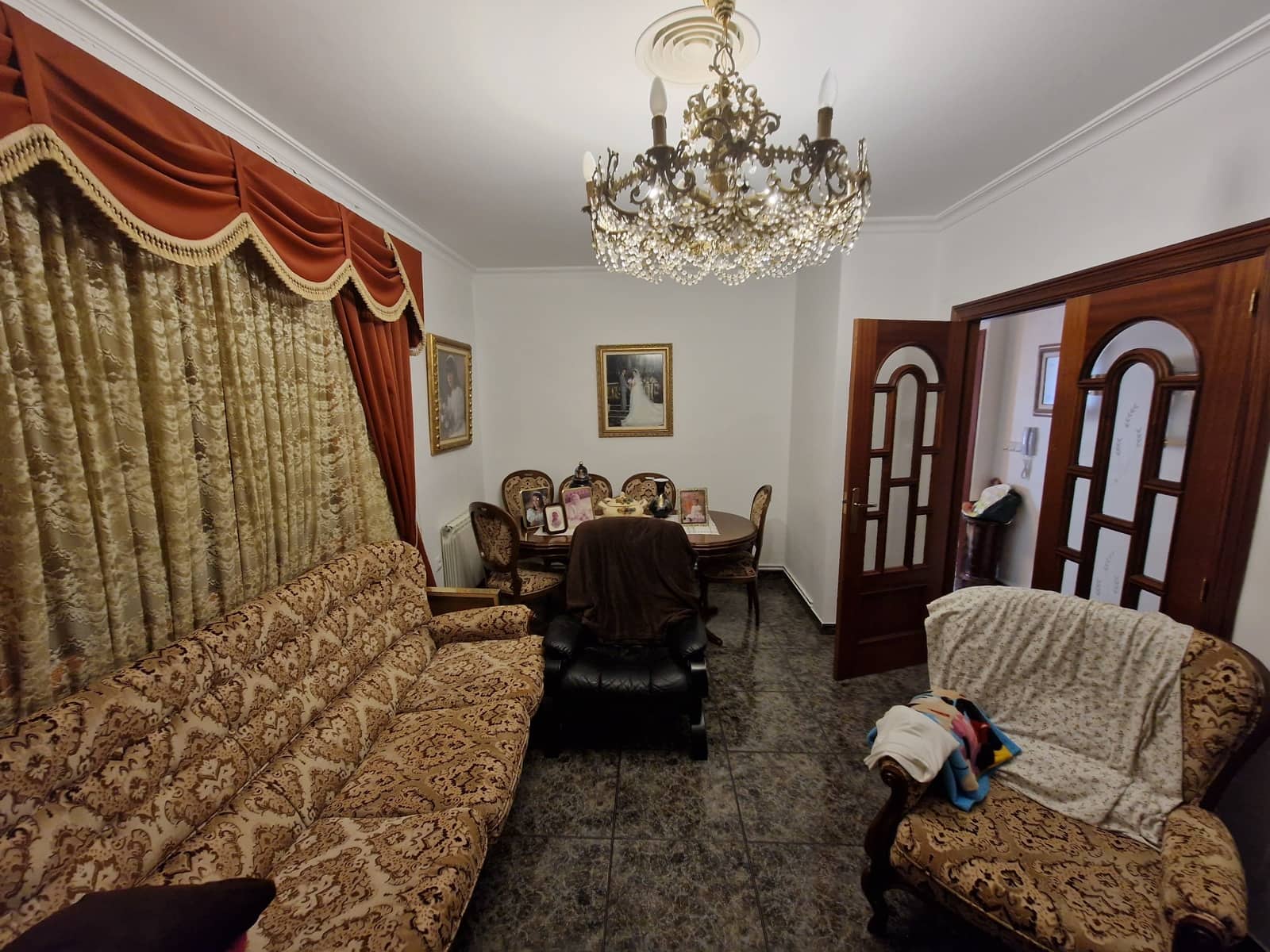 4 bedroom Restaurant/Bar for sale in Pinoso with pool - € 350,000 (Ref: 7046286)