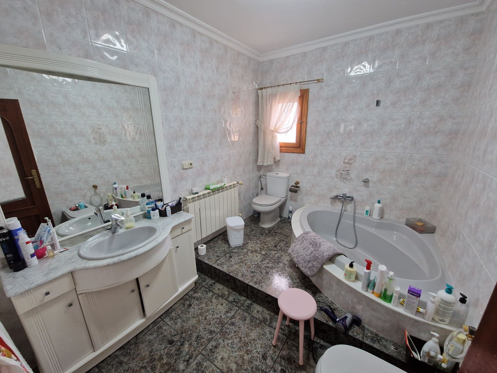 4 bedroom Restaurant/Bar for sale in Pinoso with pool - € 350,000 (Ref: 7046286)