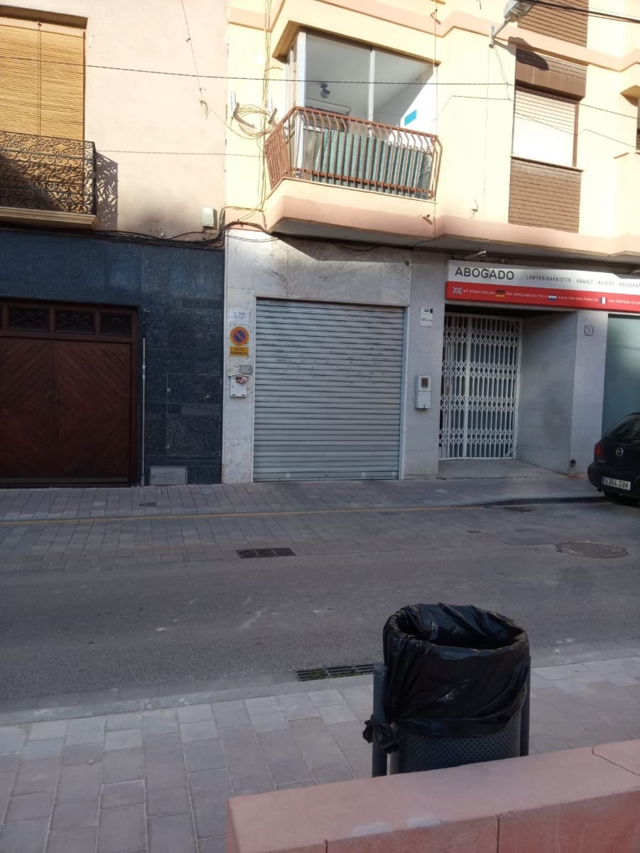Garage til salg i Pinoso - € 10.000 (Ref: 7069323)