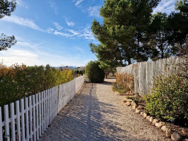 3 soverom Finca/Herregård til salgs i Pinoso med svømmebasseng - € 349 500 (Ref: 7324431)