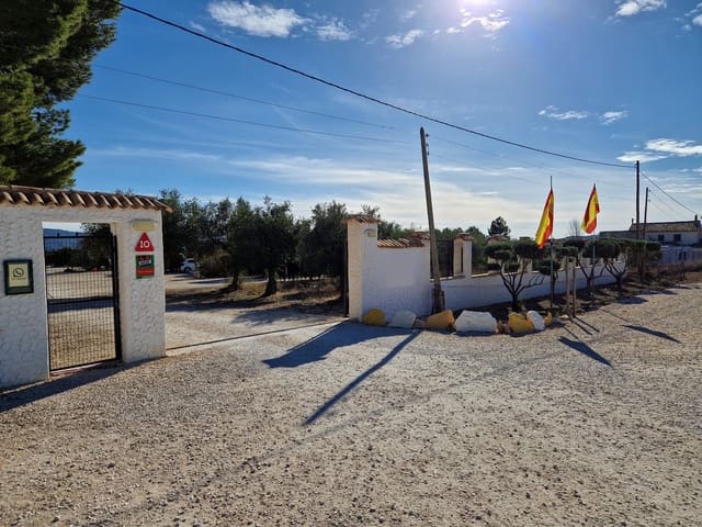 3 soverom Finca/Herregård til salgs i Pinoso med svømmebasseng - € 349 500 (Ref: 7324431)