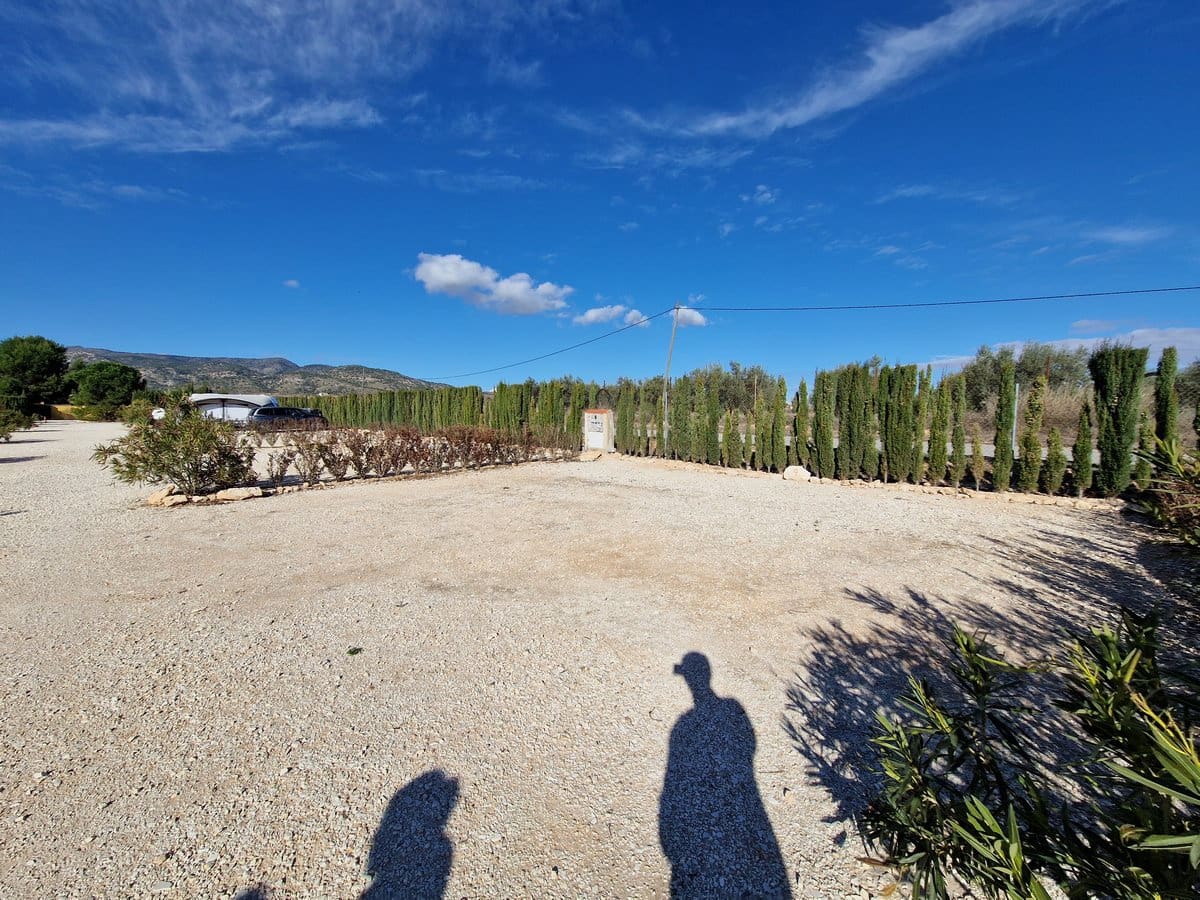 3 soveværelse Finca/Landehus til salg i Pinoso med swimmingpool - € 349.500 (Ref: 7324431)