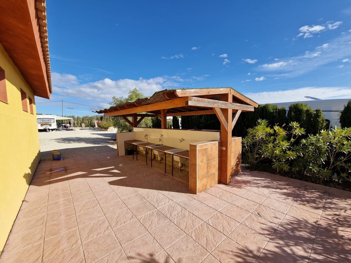 3 soveværelse Finca/Landehus til salg i Pinoso med swimmingpool - € 349.500 (Ref: 7324431)