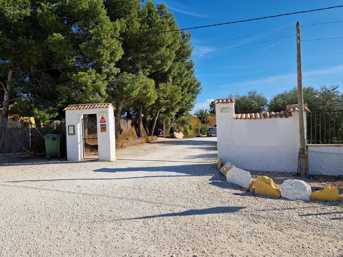 3 soveværelse Finca/Landehus til salg i Pinoso med swimmingpool - € 349.500 (Ref: 7324431)