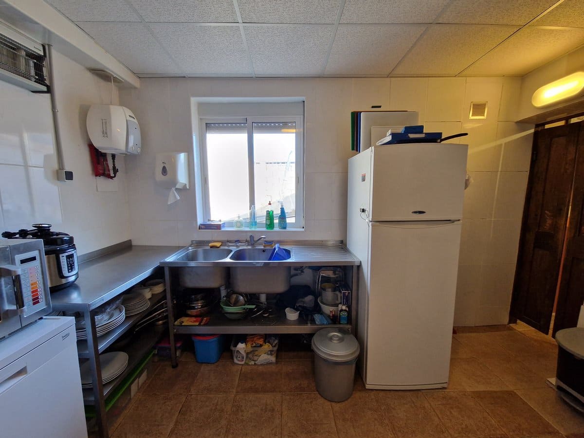 3 soveværelse Finca/Landehus til salg i Pinoso med swimmingpool - € 349.500 (Ref: 7324431)