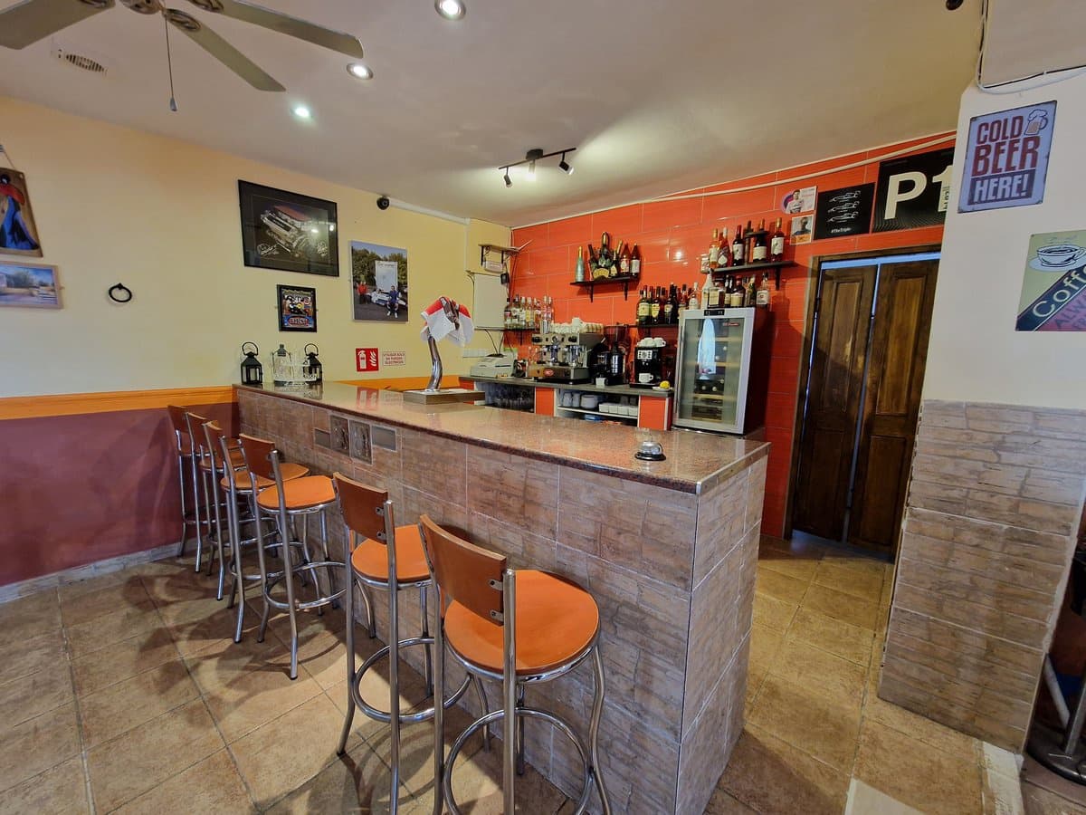 3 soveværelse Finca/Landehus til salg i Pinoso med swimmingpool - € 349.500 (Ref: 7324431)