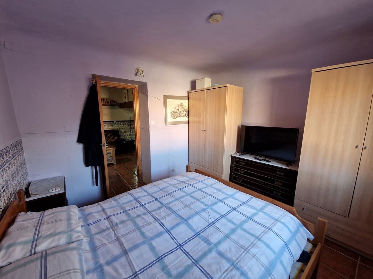 3 soveværelse Finca/Landehus til salg i Pinoso med swimmingpool - € 349.500 (Ref: 7324431)