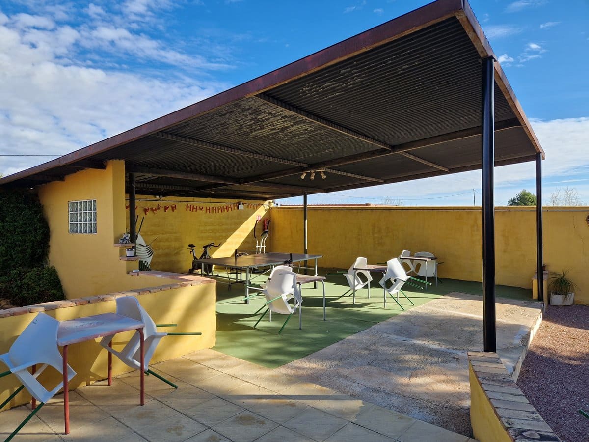 3 soveværelse Finca/Landehus til salg i Pinoso med swimmingpool - € 349.500 (Ref: 7324431)