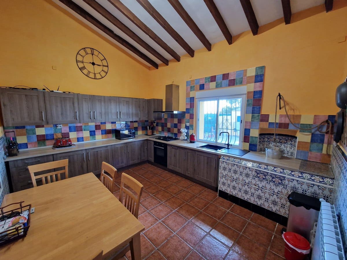 3 soveværelse Finca/Landehus til salg i Pinoso med swimmingpool - € 349.500 (Ref: 7324431)