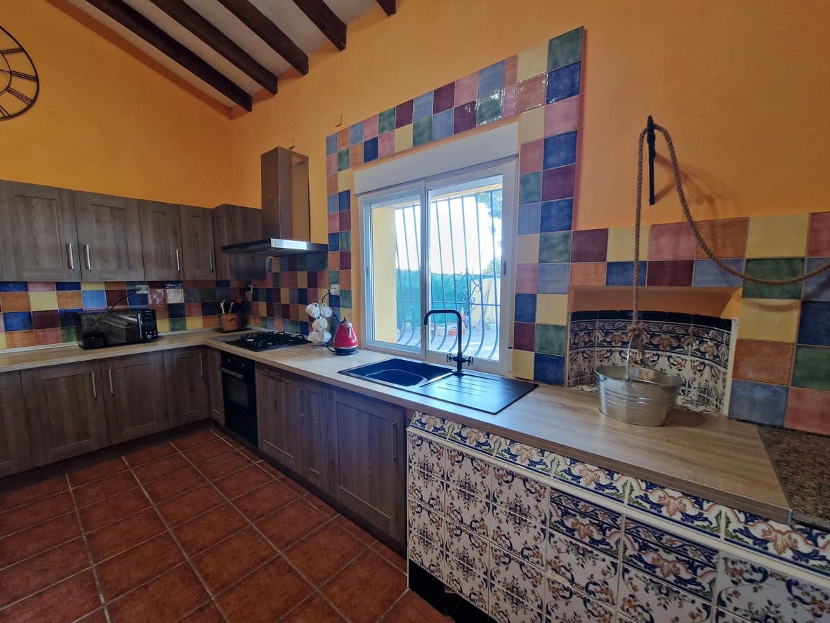 3 soveværelse Finca/Landehus til salg i Pinoso med swimmingpool - € 349.500 (Ref: 7324431)