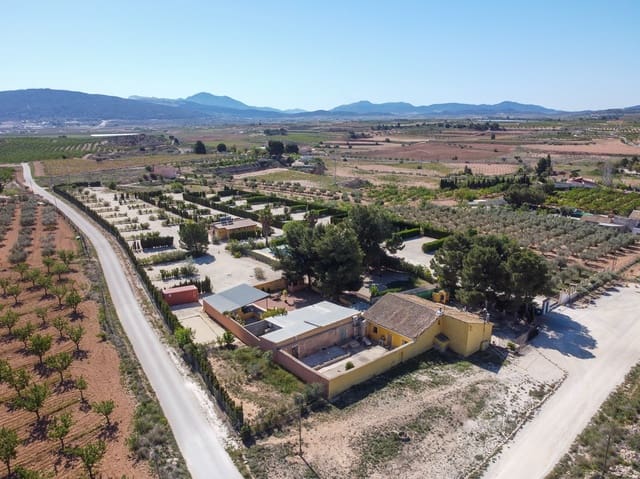 3 soverom Finca/Herregård til salgs i Pinoso med svømmebasseng - € 349 500 (Ref: 7324431)