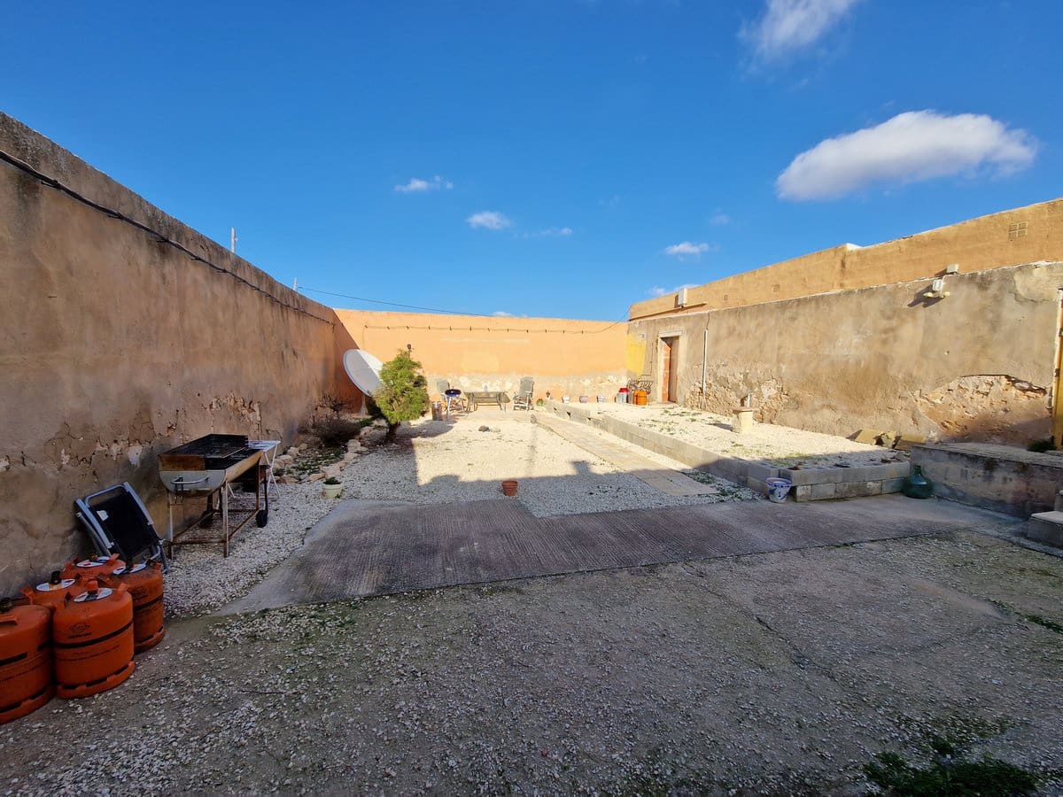 3 soveværelse Finca/Landehus til salg i Pinoso med swimmingpool - € 349.500 (Ref: 7324431)