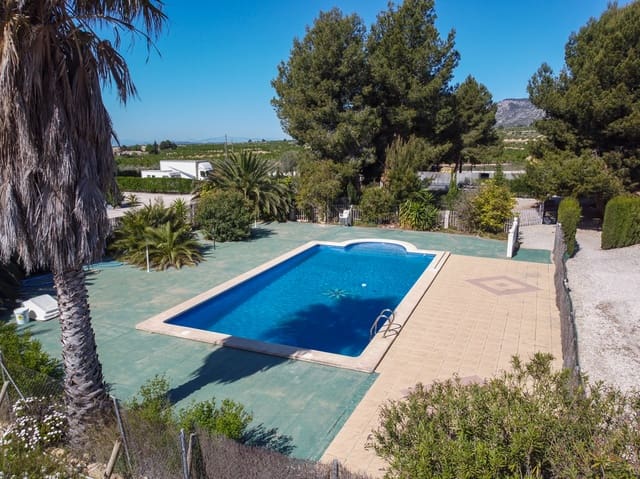 3 soverom Finca/Herregård til salgs i Pinoso med svømmebasseng - € 349 500 (Ref: 7324431)