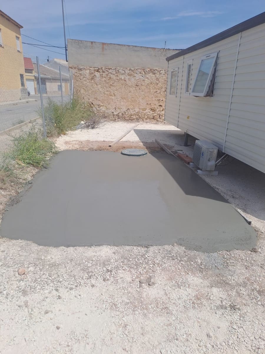 Grunde uden byggetilladelser til salg i Pinoso - € 100.000 (Ref: 7330739)