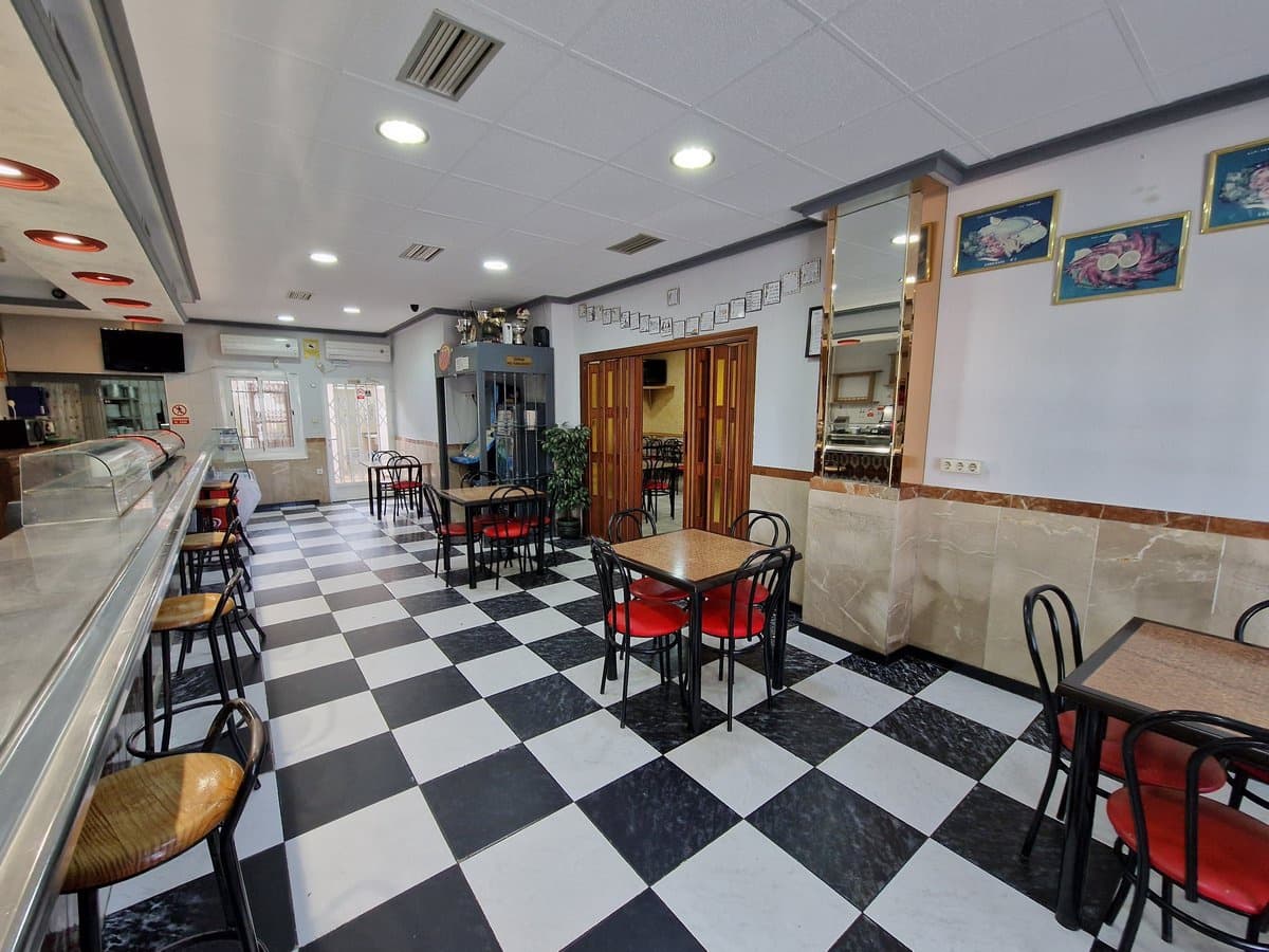 4 soveværelse Restaurant/Bar til salg i Canada de la Lena med swimmingpool - € 375.000 (Ref: 7367837)