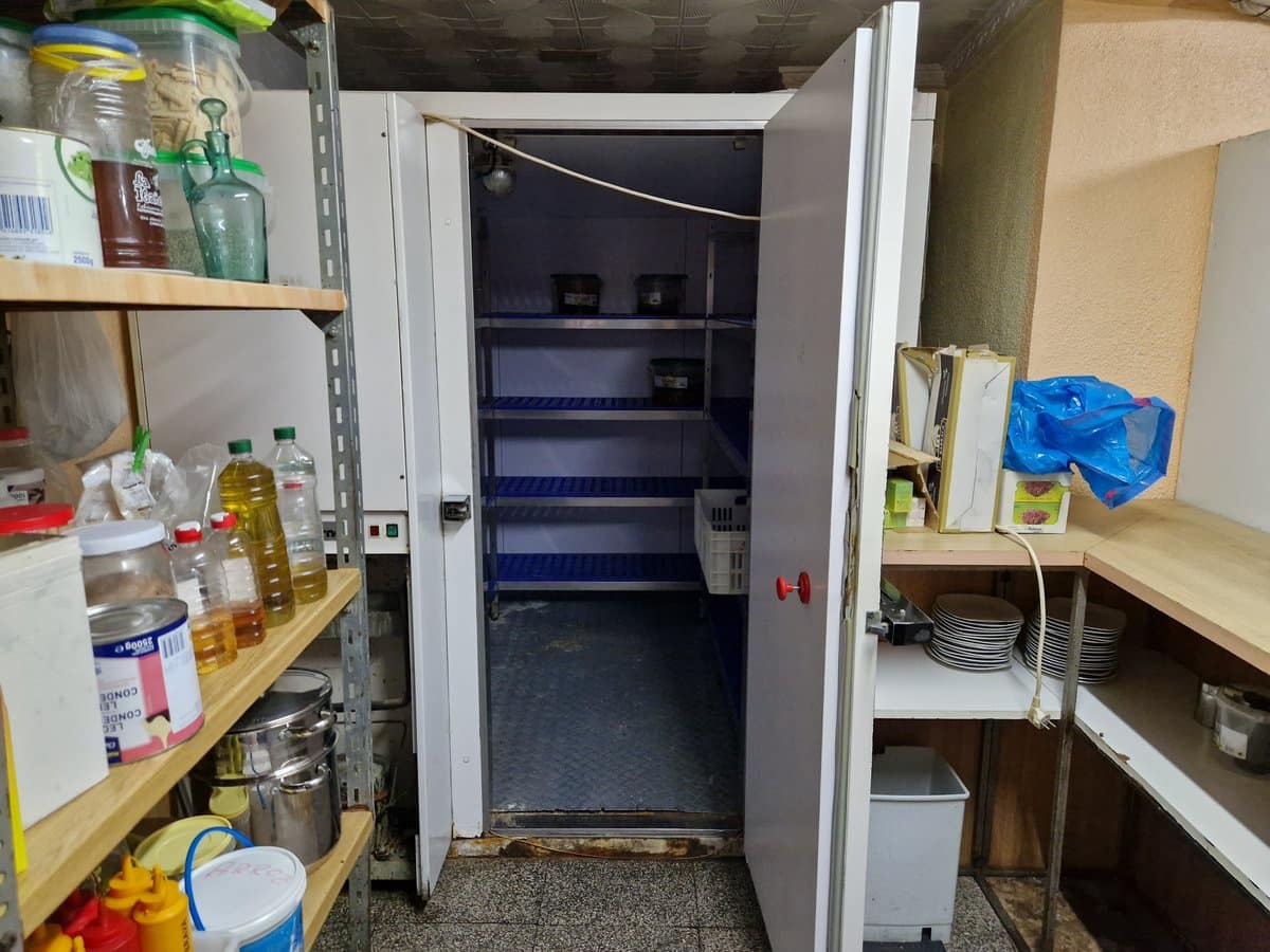 4 soveværelse Restaurant/Bar til salg i Canada de la Lena med swimmingpool - € 375.000 (Ref: 7367837)