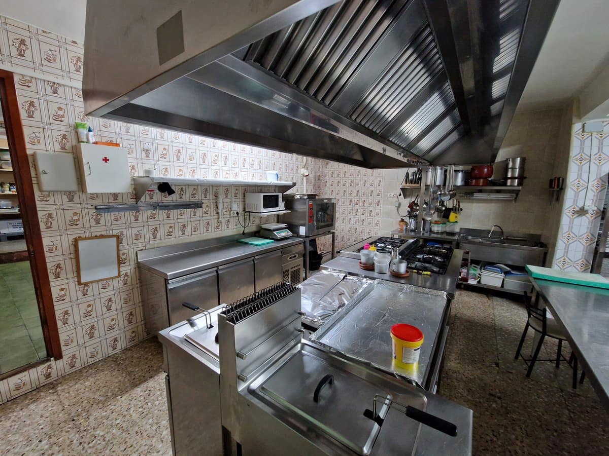 4 soveværelse Restaurant/Bar til salg i Canada de la Lena med swimmingpool - € 375.000 (Ref: 7367837)