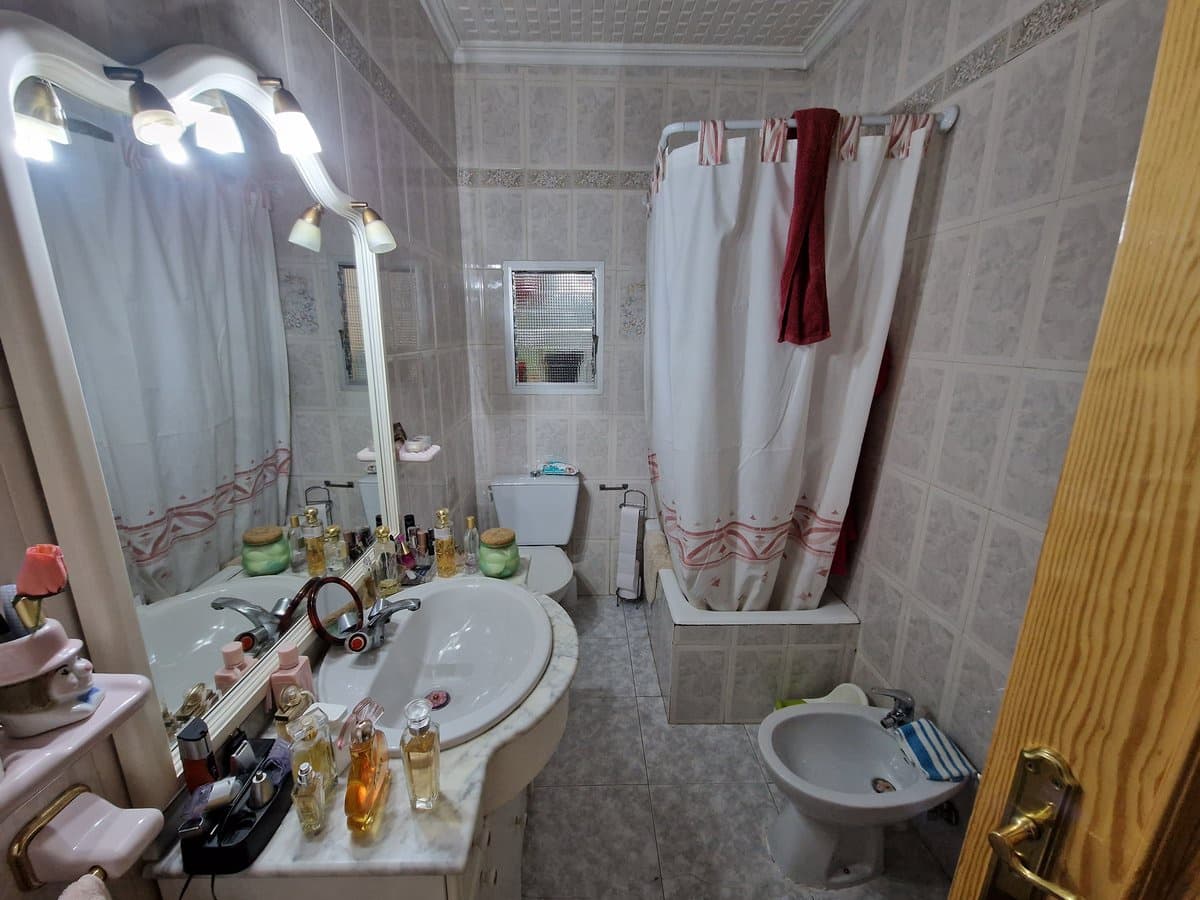 4 soveværelse Restaurant/Bar til salg i Canada de la Lena med swimmingpool - € 375.000 (Ref: 7367837)