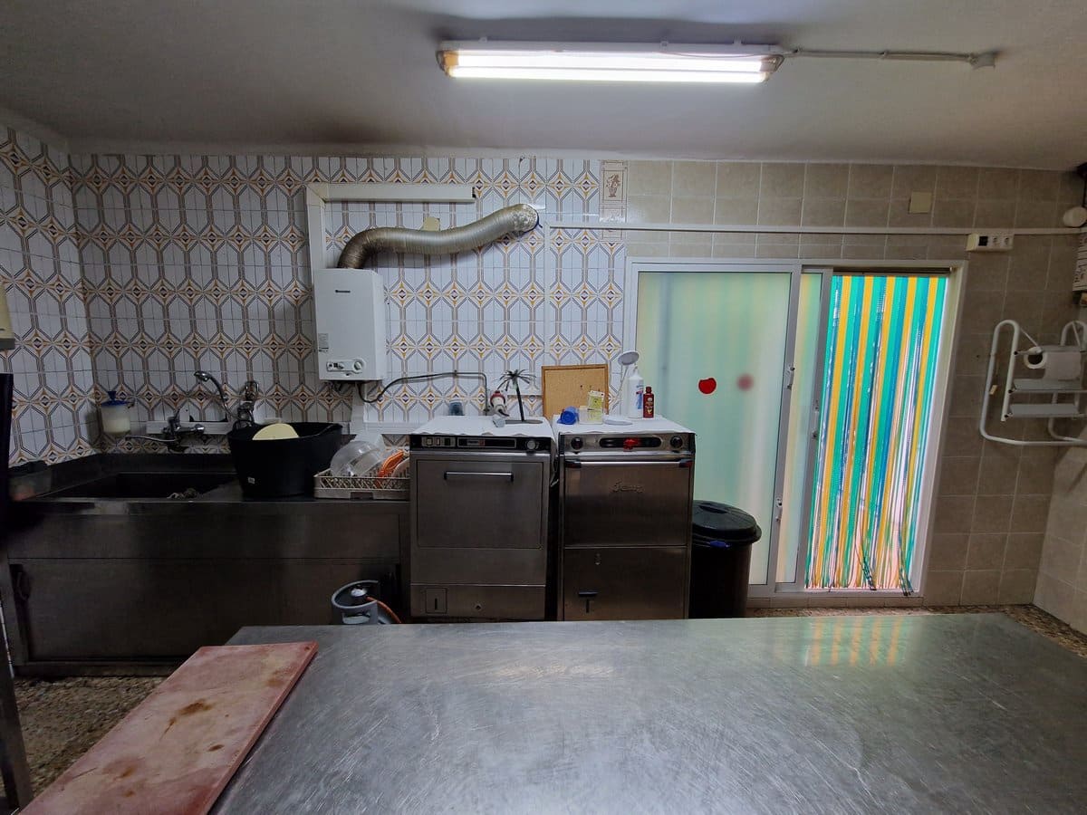 4 soveværelse Restaurant/Bar til salg i Canada de la Lena med swimmingpool - € 375.000 (Ref: 7367837)