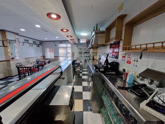 4 chambre Restaurant/Bar à vendre à Cañada de la Lena, Abanilla avec piscine - 375 000 € (Ref: 7367837)