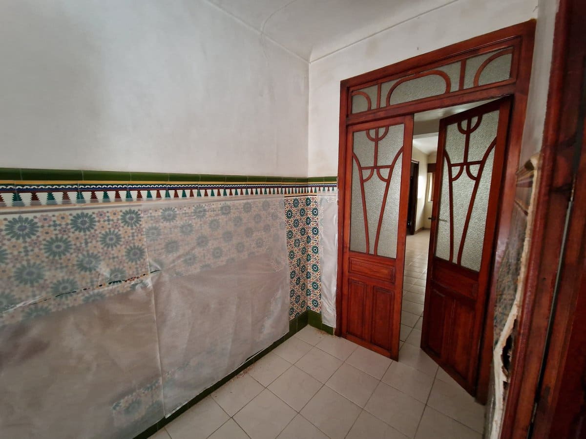 7 bedroom Townhouse for sale in Pinoso with pool - € 160,000 (Ref: 7397432)