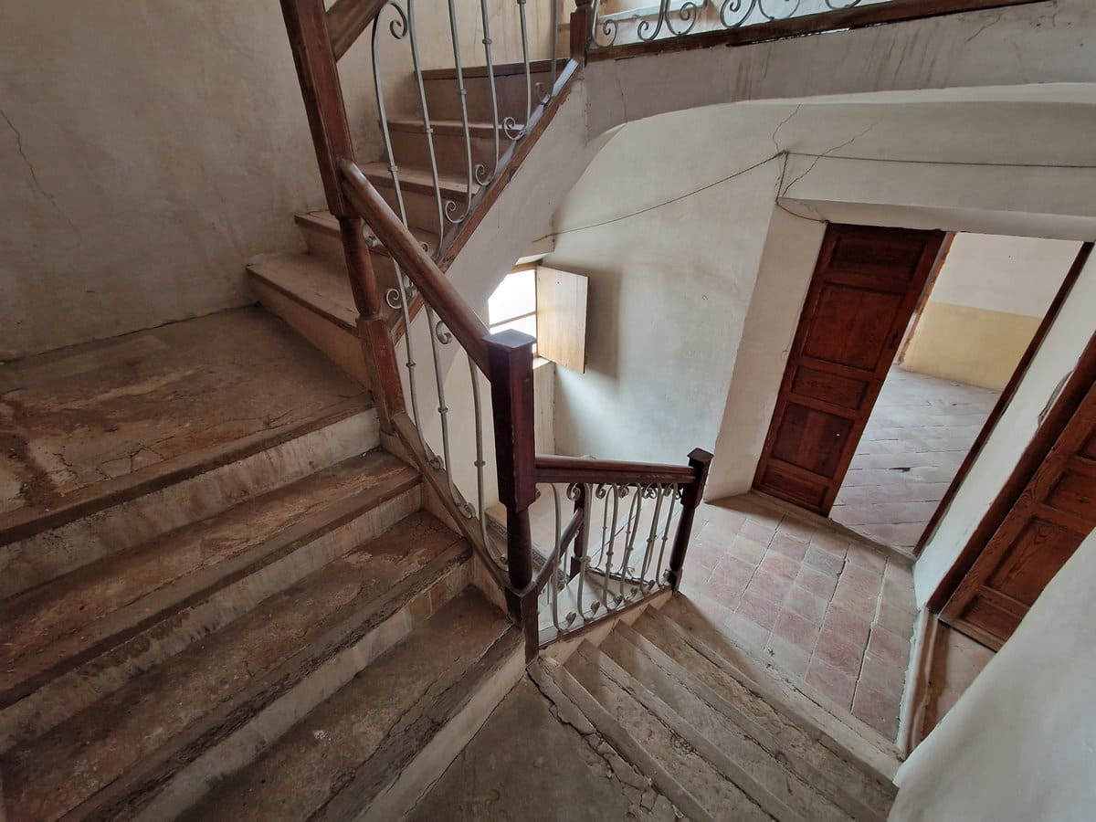 7 bedroom Townhouse for sale in Pinoso with pool - € 160,000 (Ref: 7397432)