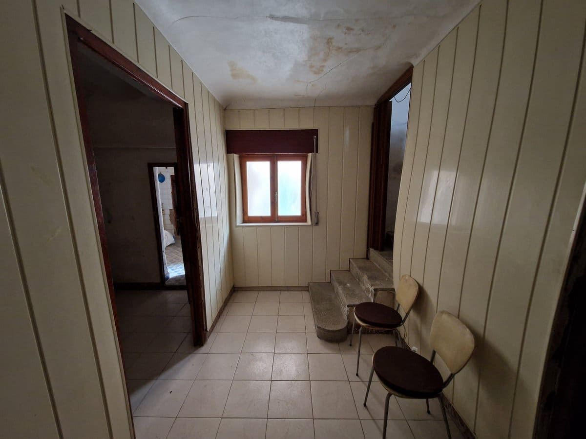7 bedroom Townhouse for sale in Pinoso with pool - € 160,000 (Ref: 7397432)