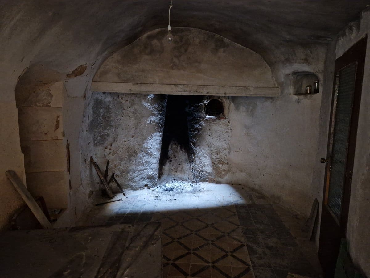 3 soveværelse Hulehus til salg i Raspay med swimmingpool - € 75.000 (Ref: 7418951)