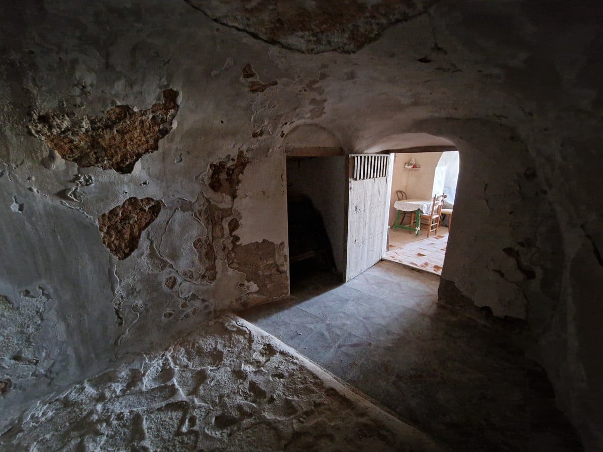 3 quarto Casa de Caverna para venda em Raspay com piscina - 75 000 € (Ref: 7418951)