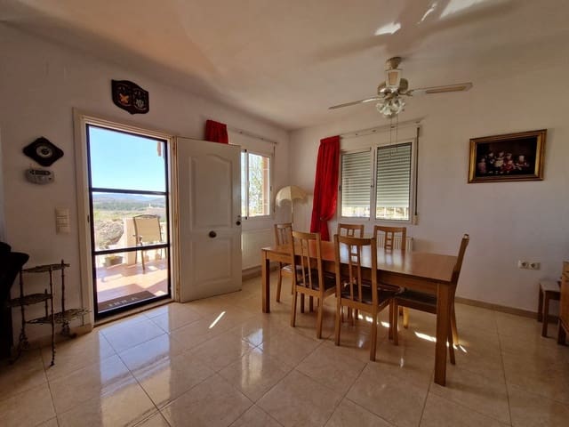 4 Zimmer Villa zu verkaufen in Pinoso mit Pool - 400.000 € (Ref: 7460721)